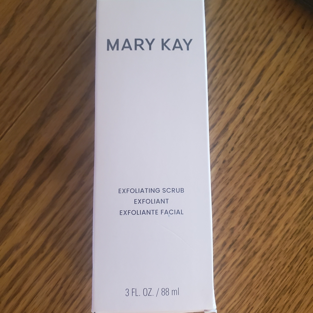 Mary Kay Exfoliating Facial Scrub in White Packaging